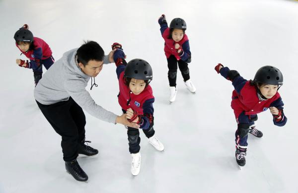 冰雪運動熱校園！